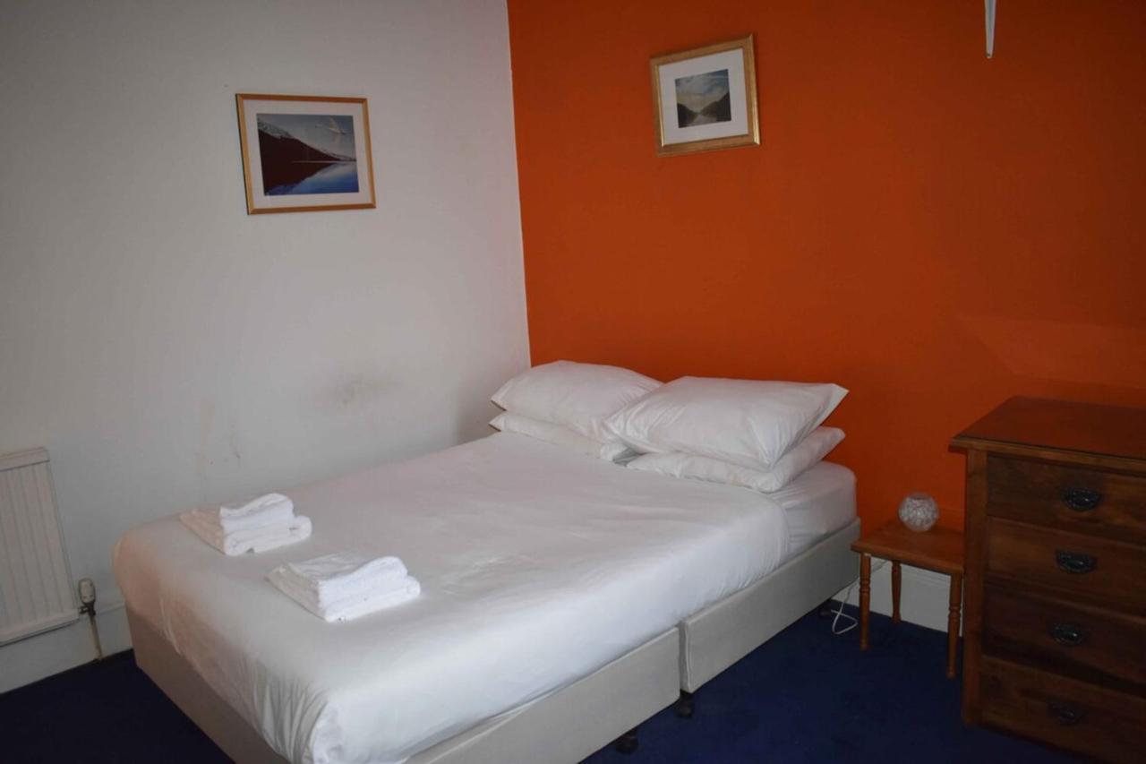 Traditional Oer The Meadows Apartment EDI